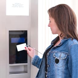 Retractable ID Kaarthouder met Carabiner Sleutelhanger - 10 Stuks voor Kantoor en Winkel, Handig en Duurzaam — thumbnail 4