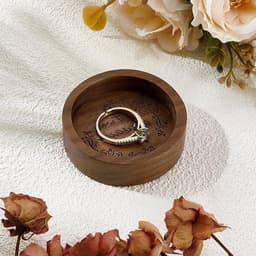 Walnoten Ringhouder van Hout voor Sieraden - Ronde Ringdoos voor Trouwringen, Verjaardagscadeau en Bedside Organisatie - 5.8 cm — thumbnail 5