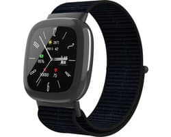 Strap-it Smartwatch bandje nylon met klittenband - Geschikt voor Fitbit Versa 4 / Fitbit Sense 2 - zwart