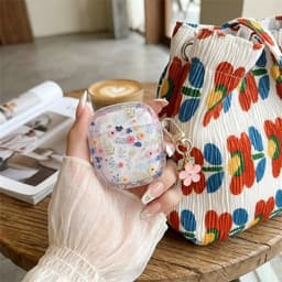 Transparant bloemen patroon hoesje voor oordopjes geschikt voor AirPods 4 – afgeronde hoeken, doorzichtig beschermhoesje met kleine bloemprint, metalen karabijnhaak en decoratieve bloem hanger — thumbnail 5
