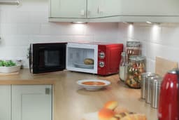 Compacte Magnetron met 5 Vermogensstanden en Ontdooifunctie 17L Rood — thumbnail 3
