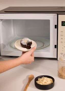 CREATE - Magnetron 23L met grill- en ovenfunctie 1000W - Gebroken wit - MICROWAVE STUDIO — thumbnail 4