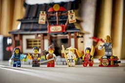 LEGO Ninjago - 15-jarig jubileum: Smederij De Vier Wapens Constructiespeelgoed — thumbnail 5