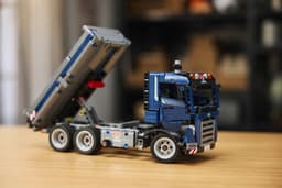 LEGO Technic - Vrachtwagen met kiepfunctie Constructiespeelgoed — thumbnail 4