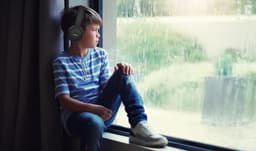 Koptelefoon kinderen met draad - Kinderkoptelefoon - Bedrade hoofdtelefoon - Veilig volume - School - Tablet - Laptop - Reizen - Muziek luisteren — thumbnail 3