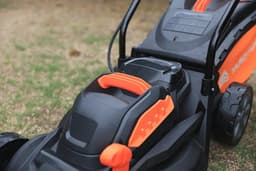 Accu Grasmaaier 33 cm Maaibreedte met Hoogteverstelling 20-60 mm en 30L Opvangzak — thumbnail 4