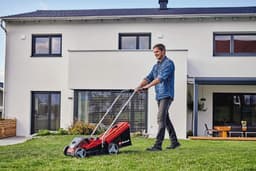 Krachtige Draadloze Accugrasmaaier met 36V en 30L Opvangzak voor Tuinen tot 250m² — thumbnail 3