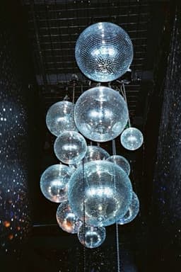 KIMU® Discobal met Motor Ø 50 cm Professioneel - Discobol Groot Zilver Spiegeltjes 10x10mm - Spiegelbol Disco Bal Bol - Feest Feestje Discolamp Decoratie Space Glitters Festival — thumbnail 5