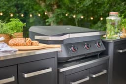 Cozze® G-800 Gas Plancha BBQ met Deksel - 3 Gasbranders - Grote BBQ Bakplaat voor Buiten Koken - 7,5 kW - Edelstaal/Zwart - Outdoor Cooking — thumbnail 3
