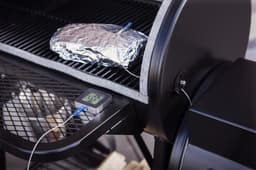 Mustang Off-set smoker Georgia L - Smoker Barbecue - 80 kg - 2 thermometers in de deksel- Zwart - Barbecue - Grilloppervlak 72x37 cm — thumbnail 5