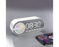4-in-1 draadloze Bluetooth luidspreker wekker – Draagbare Bluetooth speaker, digitale klok, FM-radio, spiegelscherm, USB-opladen, RGB-verlichting – Geschikt voor thuis, buiten, kantoor & reizen – Wit