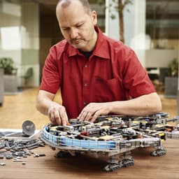LEGO Star Wars - Millennium Falcon™ - 75192 — thumbnail 13