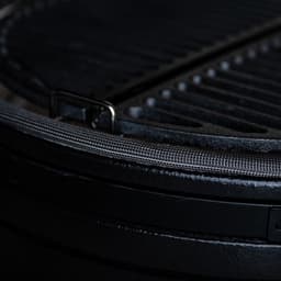 XL Kamado BBQ 23″, Grill Bill Pro II Solo - Supercompleet - Houtskoolmand - Multilevel System met gietijzeren en RVS roosters - Aslade — thumbnail 3