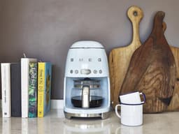 SMEG DCF02PBEU - Filterkoffiemachine - Pastelblauw - Warmhoudfunctie — thumbnail 4