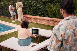 "HP EliteBook 840 G11 Wolf Pro Security Edition Intel Core Ultra 7 155U Laptop 35,6 cm (14"") WUXGA 16 GB DDR5-SDRAM 512 GB SSD Wi-Fi 6E (802.11ax) Windows 11 Pro AI PC Zilver" — thumbnail 4