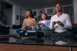 Philips NeoPix 530 (NPX530/INT) - 100 inch Full-HD projector — thumbnail 4