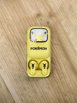 Pokémon - draadloze oordopjes - schuifdisplay met LED verlichting - met oplaadcase - touch control - lange batterijduur — thumbnail 5