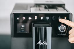 Melitta Latte Select volautomatische Espressomachine 630-212 zwart — thumbnail 3