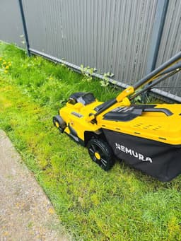 Draadloze Elektrische Grasmaaier 40V met Accu en Snellader - 37 cm Maaibreedte, 40L Opvangfunctie — thumbnail 3