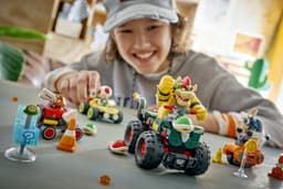 LEGO Super Mario - Mario Kart™ – Bowser's Rumbling Race - 72058 — thumbnail 3