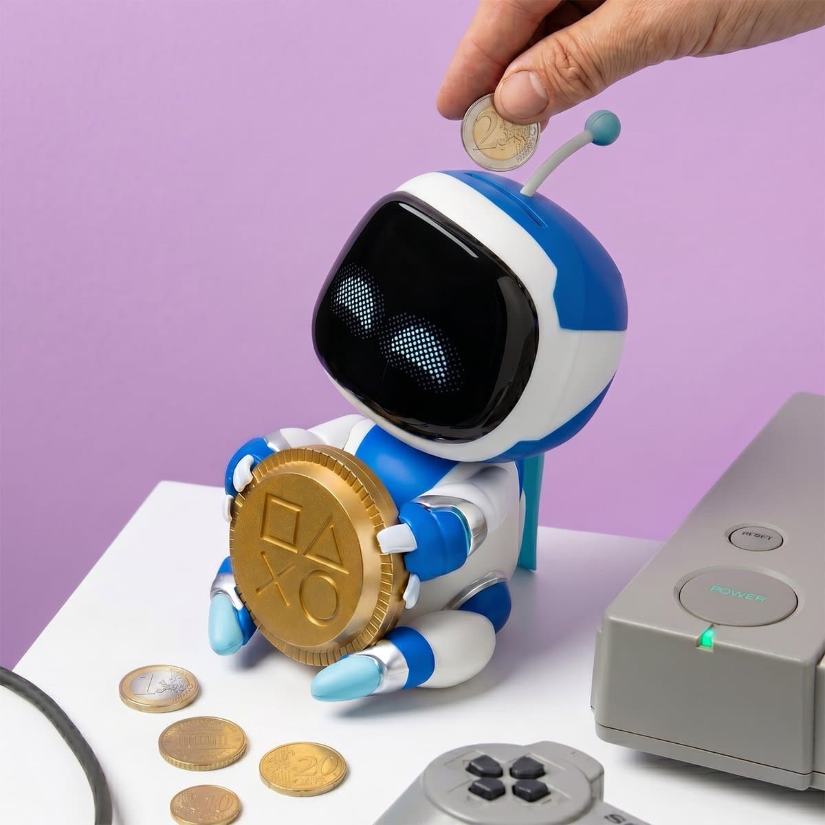 Astro Bot Coin Buddies Spaarpot – 18 cm Interactieve Spaarpot met Geluidseffecten – Werkt op Batterijen – Paladone — afbeelding 1