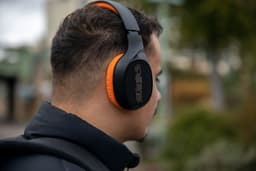 Jujutsu Kaisen - bluetooth koptelefoon over-ear - 30 uur speeltijd - microfoon - bluetooth 5.3 - verstelbaar — thumbnail 5