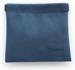Eardopes Opbergzakje voor oordopjes - Blauw - Etui voor oortjes met kabel - bewaarzakje hoesje oortjes - diervriendelijk: geen suede of ander dierlijk materiaal - 9.5cm x 10cm — thumbnail 2