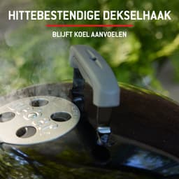 Weber Smokey Joe® Premium - Ø 37 cm Grillrooster - Houtskoolbarbecue - Zwart - Tuck-N-Carry Dekselvergrendeling - Gesloten ketel voor asopvang - Ventilatierooster in deksel - Stabiel frame met 3 poten - Draagbeugel — thumbnail 4