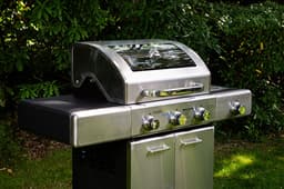 GrilluxePrime gasbarbecue 3 branders met gietijzeren kookplaat — thumbnail 3