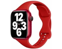 By Qubix - Geschikt voor Apple Watch bandje - Siliconen sportbandje Slim Fit - Rood - Geschikt voor Apple Watch 44mm / 45mm / 46mm / 49mm (Ultra 1,2 en 3) - Smartwatch bandje - siliconen sport bandje - smartwatchbandje