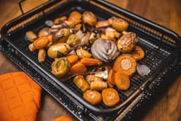 Knapperige ovenschaal met antiaanbaklaag en bakplaat voor luchtfriteuse – 2 stuks — thumbnail 4