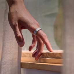 Oura Ring 4 Maat 9 Mat Zilver — thumbnail 4