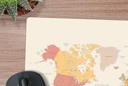 Muismat XXL 80x60 cm - Bureau onderlegger - Bureau mat Wereldkaart - Realistisch - Beige - Bureaumat - Gaming mousepad xl - Bureaulegger groot - Computer deskmat — thumbnail 2