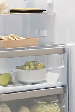Whirlpool SW6 AM2Q W 2 koelkast Vrijstaand 319 l E Wit — thumbnail 6
