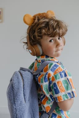 KIDYWOLF KIDYEARS Kinder Koptelefoon Leeuw – 85dB, Bluetooth & Jack, Opvouwbaar, Magnetische Oortjes, 4+ — thumbnail 3