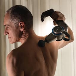 Spiermassagepistool met Zwenkarm en 4 Frequenties - Draagbaar Massageapparaat voor Diepe Spierverlichting — thumbnail 3