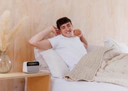 Pure Moment Cotton White klokradio — thumbnail 2