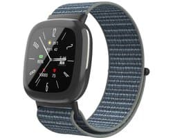 Strap-it Smartwatch bandje nylon met klittenband - Geschikt voor Fitbit Versa 4 / Fitbit Sense 2 - grijs-groen