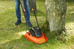 BLACK+DECKER 1200W Zweefmaaier Hovermaaier 30cm maaibreedte - BEMWH551-QS — thumbnail 4