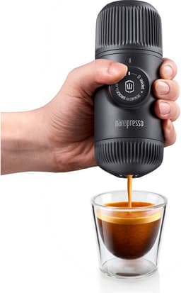 Wacaco Nanopresso - draagbare handmatige espresso machine - werkt zonder elektriciteit - meest veelzijdige add-on mogelijkheden - 18 bar - gemalen koffie - Zwart — thumbnail 3