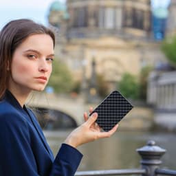 Draagbare externe harde schijf 2 TB - USB 3.0 gegevensopslag met snelle gegevensoverdracht — thumbnail 3
