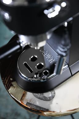 De'Longhi Dedica Style, Handmatige Espressomachine, EC685.BK, Zwart — thumbnail 3