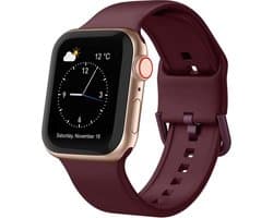By Qubix - Geschikt voor Apple Watch bandje - Soft siliconen bandje met gespsluiting - Bordeaux - Geschikt voor Apple Watch 38 mm / 40 mm / 41 mm / 42 mm - Smartwatch bandje