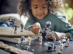 LEGO Star Wars Clone Trooper™ & Battle Droid™ Battle Pack - 75372 — thumbnail 18