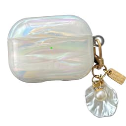 Transparant parelmoer hoesje voor oordopjes dames met schelp patroon en decoratieve hanger geschikt voor AirPods Pro 2 met iriserende afwerking en clip — thumbnail 1