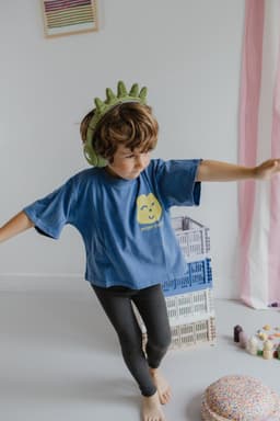KIDYWOLF KIDYEARS Kinder Koptelefoon Dino – 85dB, Bluetooth & Jack, Opvouwbaar, Magnetische Oortjes, 4+ — thumbnail 2