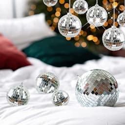 Spiegel Disco Bal Ornamenten 3cm- 20 Stuks Glazen Reflecterende Bal Hangdecoratie- Kerstboom Versiering voor Feest- Taartdecoratie- Bar en Carnaval — thumbnail 3