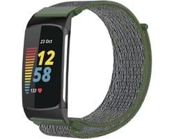 Nylon Smartwatch bandje - Geschikt voor Fitbit Charge 5 / Fitbit Charge 6 nylon bandje - groen - Strap-it Horlogeband / Polsband / Armband