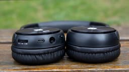 Swissten Trix - Draadloze on-ear koptelefoon - Zwart — thumbnail 3