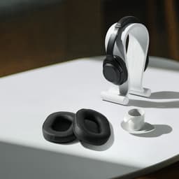 kwmobile 2x oorkussens geschikt voor Audio Technica ATH - MSR7 M30 M40X M50X - Earpads voor koptelefoon in zwart — thumbnail 2
